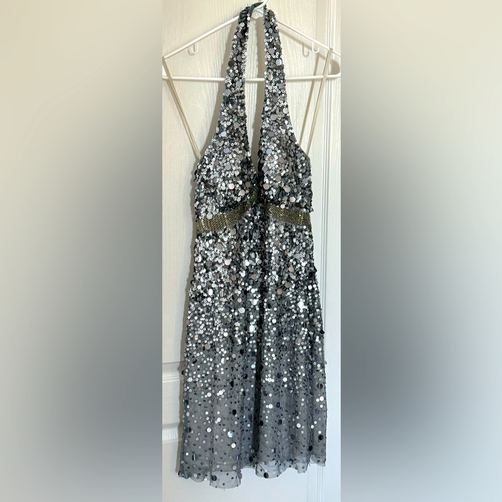 Adrianna Papell Short Silver Sequin Prom dress size 6
